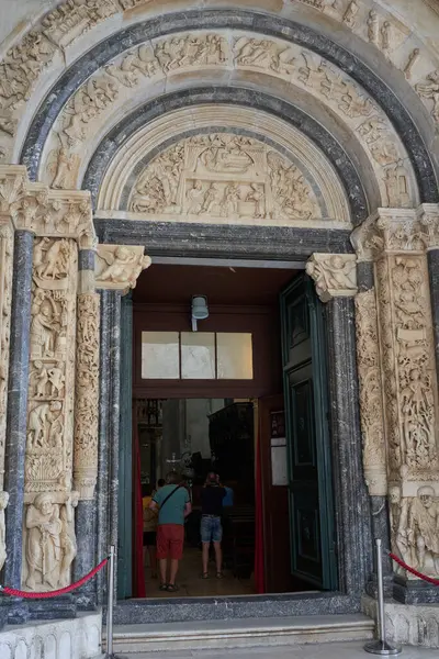 Trogir Croacia Mayo 2022 Catedral San Lorenzo Detalle Entrada —  Fotos de Stock