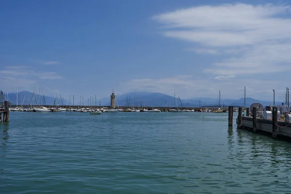 Desenzano Del Garda Italy July 2022 Yachts Boats Docked Port — Φωτογραφία Αρχείου