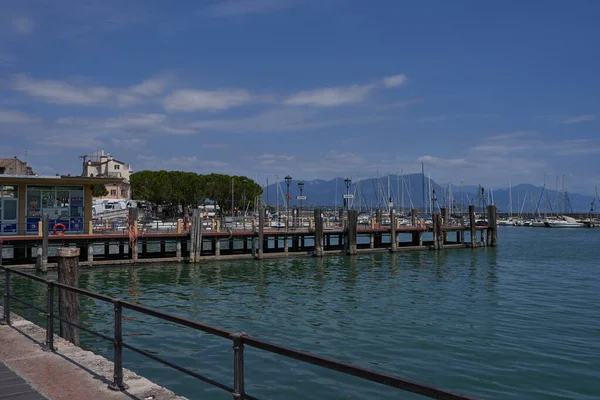 Desenzano Del Garda Italy July 2022 Yachts Boats Docked Port — Stok fotoğraf