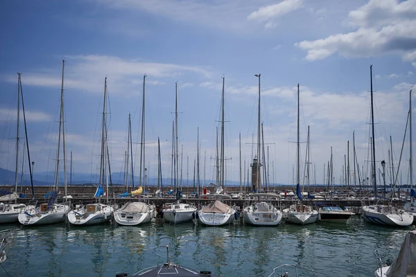 Desenzano Del Garda Italy July 2022 Yachts Boats Docked Port —  Fotos de Stock