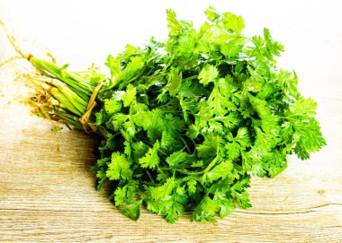 Kapıdaki kişniş yığınını kapatın Chiangmai Tayland