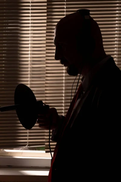 Special Agent Scout Headphones Overhears Directional Microphone Blinds Selective Focus — 图库照片