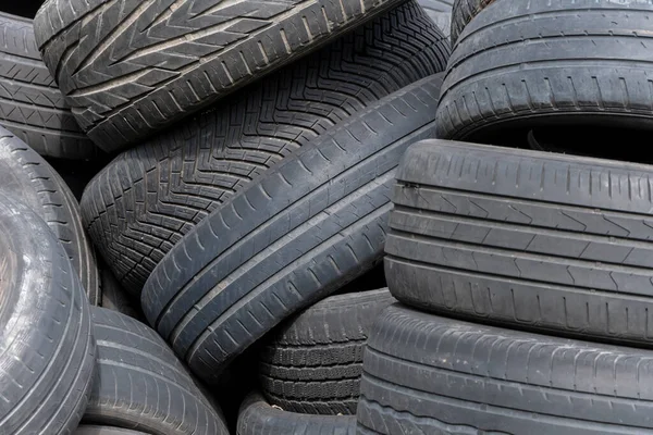Old Car Tires Worn Out Car Tire Tread Dump Used — Stockfoto