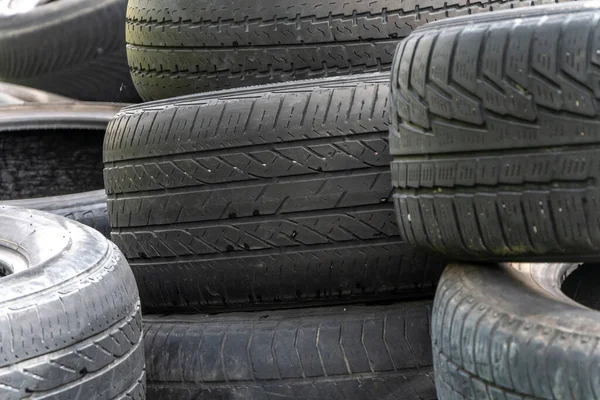 Old Car Tires Pile Old Car Tires Dump Worn Out — Stockfoto
