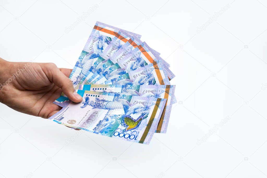 Tenge in the hands of a person, recalculation of funds.