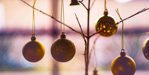 クリスマス 新年黄色のTllarangおもちゃ — ストック写真