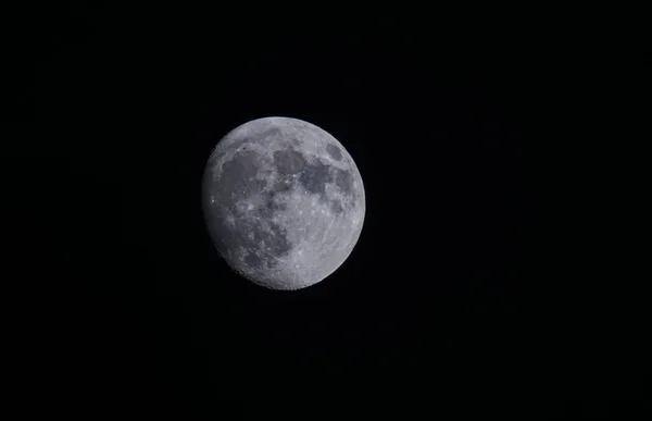 Close Lua Crescente Céu — Fotografia de Stock