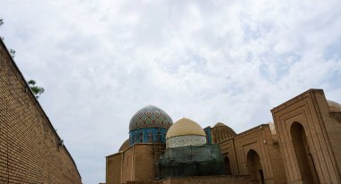                        Tarihi bina restore ediliyor.        