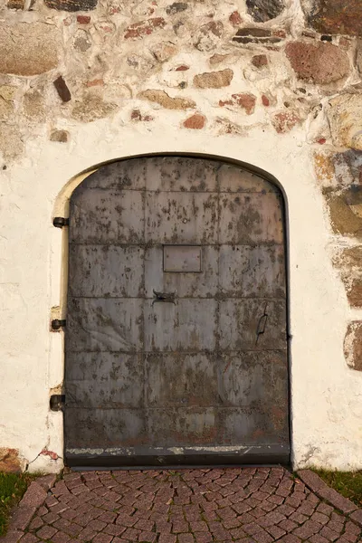 Old Vintage Iron Door Old House — Stock Photo, Image