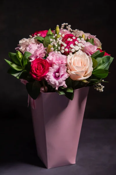 Прекрасный Букет Разноцветных Розовых Цветов Концепция Праздничных Цветов Аромат Свежих — стоковое фото