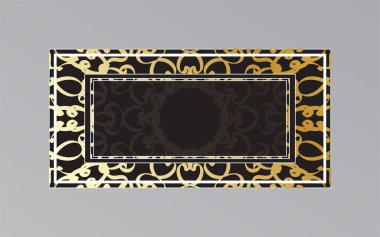 Mandala tarzında duvarda altın çerçeve.