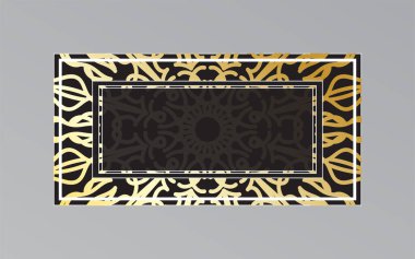 Mandala tarzında duvarda altın çerçeve.