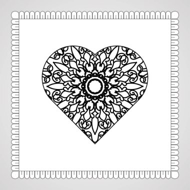 Mandala ile elle çizilmiş kalp. Etnik doğulu karalama süsü dekorasyonu