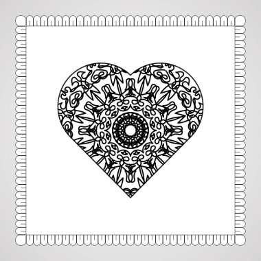 Mandala ile elle çizilmiş kalp. Etnik doğulu karalama süsü dekorasyonu