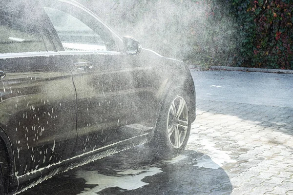 Man Washing Her Car Car Wash Man Washes Car Manual — Stock Photo, Image