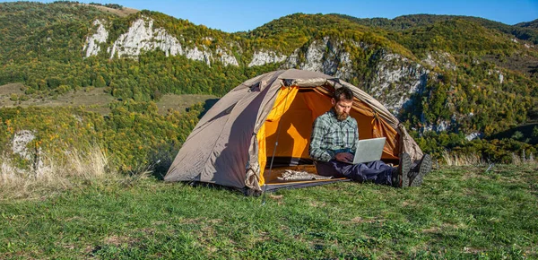 Concept Remote Work Freelancer Lifestyle Young Man Using Computer Notebook — Stock Photo, Image