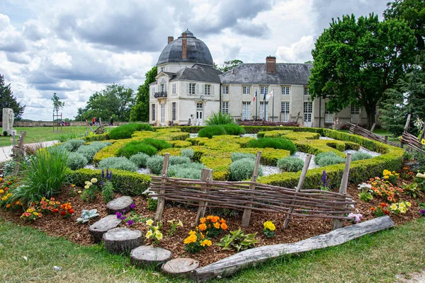 Castelo Histórico Chteauneuf Sur Loire Dpartement Loiret França — Fotografia de Stock