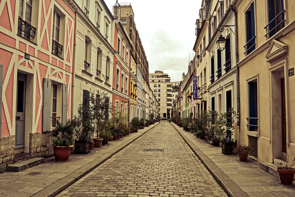 Париж Франция 2014 Цветные Дома Улице Cremieux Париже Франция — стоковое фото
