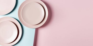 Pembe plakalar ve fotokopi alanı. Yüksek kalite güzel fotoğraf konsepti