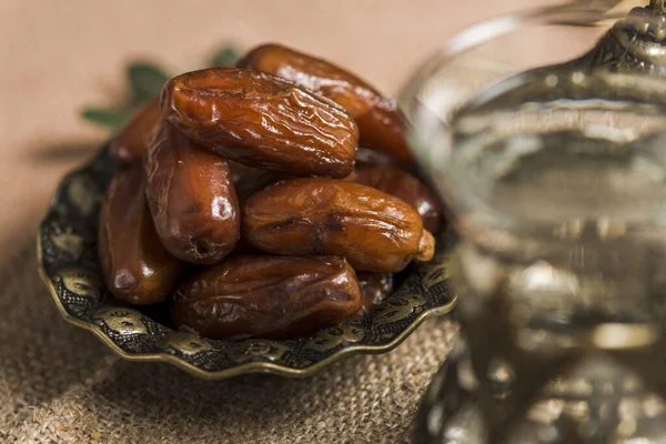 Das arabische Ernährungskonzept Ramadan 2. Hochwertiges schönes Foto-Konzept — Stockfoto