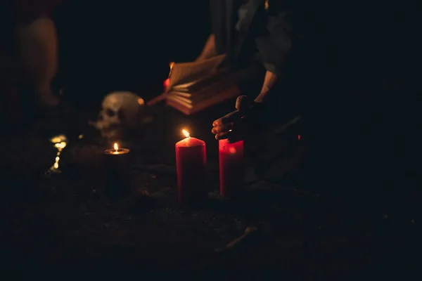 Candles skull halloween dark night — Stock Photo, Image