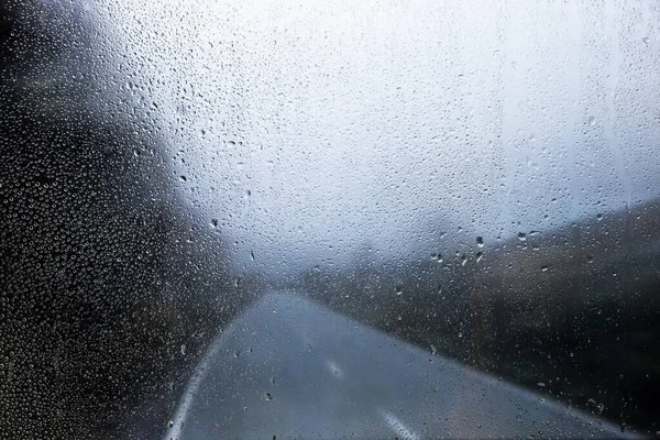 Regn effekt natur bakgrund. Högkvalitativt foto — Stockfoto