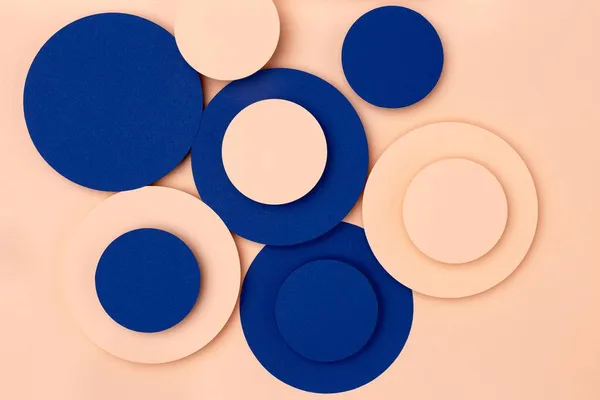 Blå persika papper cirklar bakgrund. Högkvalitativt foto — Stockfoto