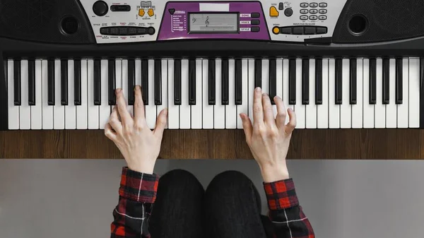 Top view hands playing digital piano. High quality photo — Stock Photo, Image