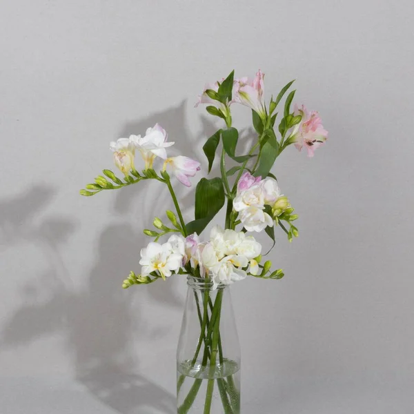 Blütenvase Tisch6 Vorhanden Foto Hoher Auflösung — Stockfoto