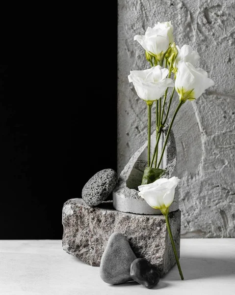 Fleurs Printemps Avec Assortiment Rochers Bouquet — Photo