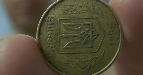 Hand Shows Coin Extremely Close Kopecks Currency Ukraine Trident Depicted — Stockvideo