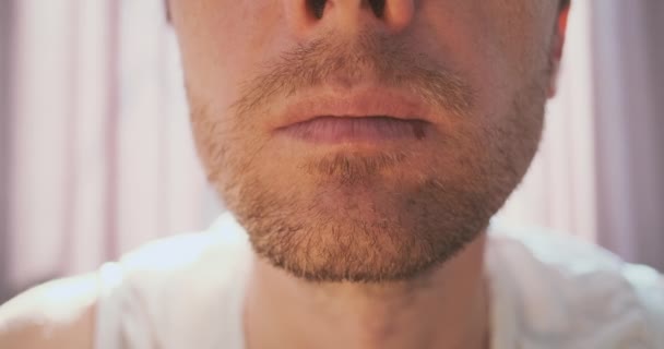 Male Lips Cold Sores Red Laser Diagnosis Dot Treats Herpes — Stock video