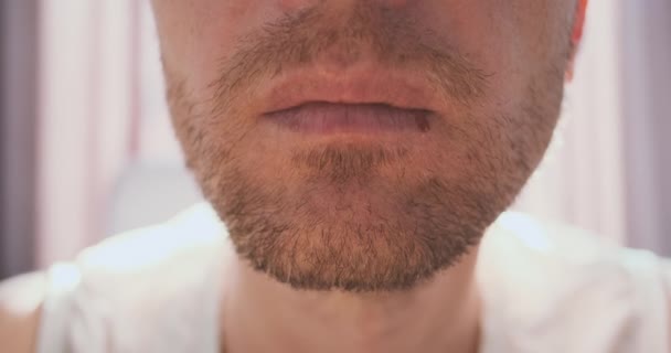 Man Herpes Cold Lips Licks Sore His Tongue Close Unshaven — Stock video