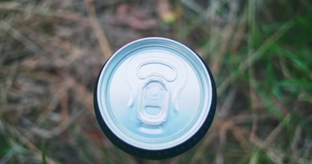 Aluminum Can Beer Stands Grass Top View Camera Zoom Out — ストック動画