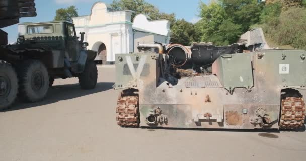 Zničen Ukrajinskou Armádou Ruská Pěchota Bojové Vozidlo Uvnitř Spálená Hromada — Stock video