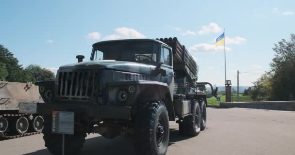 Kyiv Ukrayna Daki Açık Hava Müzesinde Yüksek Lisans Roket Fırlatma — Stok video