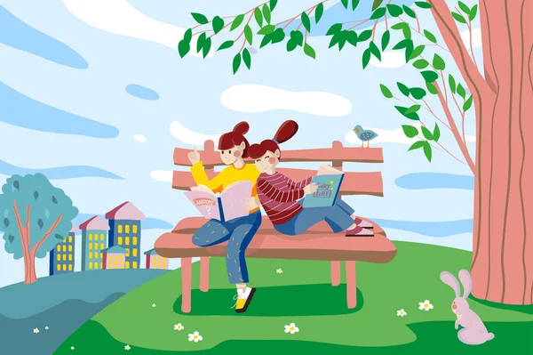 Маленькие девочки читают книги, сидя на скамейке на природе. Дети читают или делают домашнее задание на улице. Городской парк или двор на городской улице пейзаж. Векторная иллюстрация в плоском рисунке — стоковый вектор