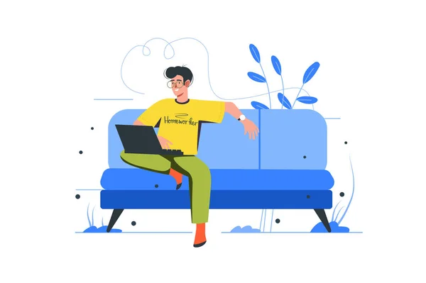 Serbest çalışan, modern düz konsept. Bilgisayarlı mutlu ev işçisi kanepede oturuyor ve internette iş yapıyor. Evden serbest çalışan bir işçi. Web paneli tasarımı için insan sahnesi olan vektör illüstrasyonu — Stok Vektör