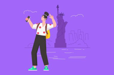 Turistler tatil seyahatine modern düz konsepte giderler. Özgürlük Anıtı 'nın yanında poz veren ve akıllı telefondan selfie çeken mutlu kadın. Web paneli tasarımı için insan sahnesi olan vektör illüstrasyonu