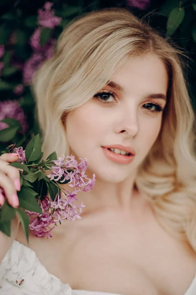 Young Blonde Girl White Wedding Dress Open Top Lilac — Stock Photo, Image