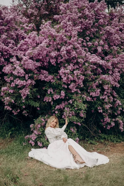 Young Blonde Girl White Wedding Dress Open Top Lilac — Zdjęcie stockowe