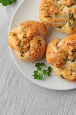 Ev yapımı hamur işi - maydanozlu çörek