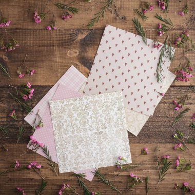 Klasik çiçek selamlama hediyesi.