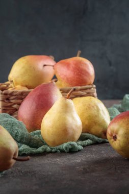 Koyu armut çeşitleri