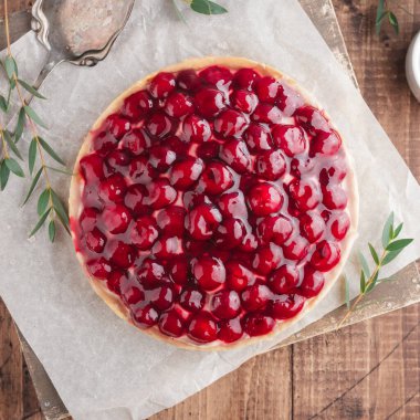 Bütün pasta manzarası.