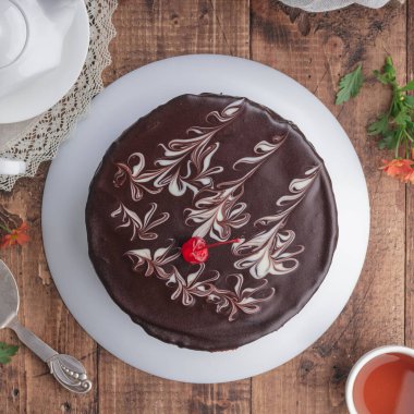 Bütün pasta manzarası.