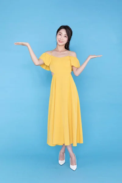 Shopping Événement Concept Souriant Belle Coréenne Asiatique Femme Avec Les — Photo