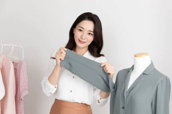Asiatique Coréen Femme Shopping Hôte Live Commerce Vente Show Concept — Photo