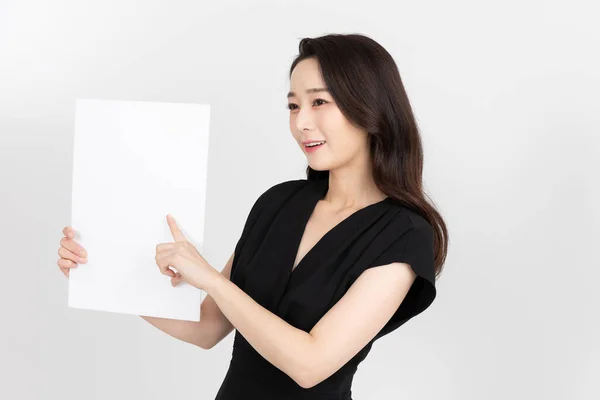 Asijský Korejský Žena Nakupování Hostitel Live Commerce Prodej Show Koncept — Stock fotografie