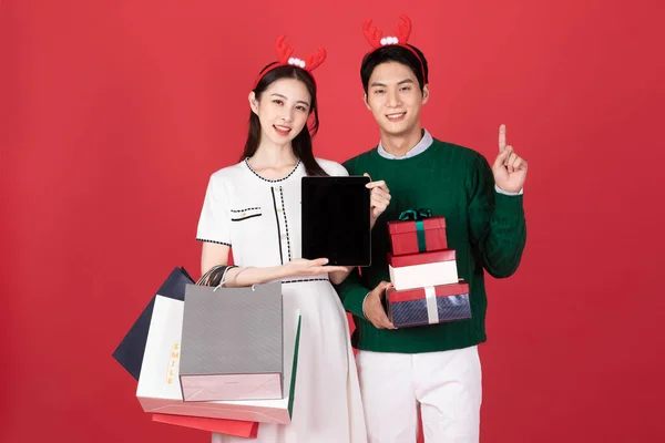 Casal Coreano Asiático Moda Inverno Conceito Evento Compras Natal — Fotografia de Stock